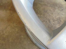 Laden Sie das Bild in den Galerie-Viewer, 1x Alufelge 15 Zoll 6.0&quot; 5x114.3 50ET Glanz Silber Mazda Rim Wheel