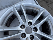 Laden Sie das Bild in den Galerie-Viewer, 1x Alufelge 17 Zoll 7.5" 5x108 55ET Glanz Silber DS7C-1007-S3A Ford Mondeo FEL3742432430ti