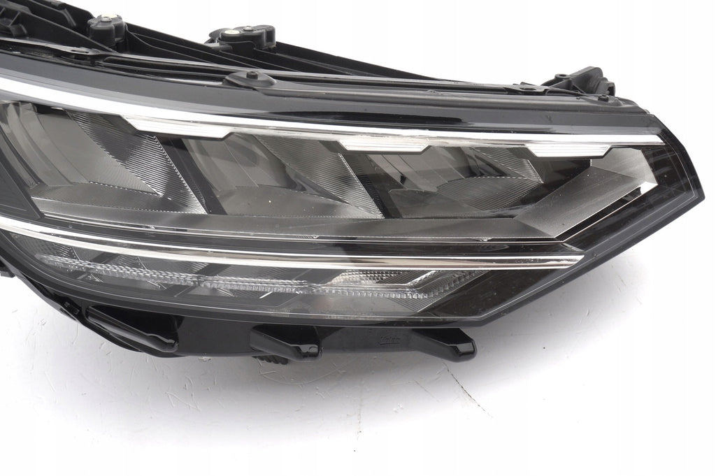 Frontscheinwerfer VW Passat 90172735 3G1941036P LED Rechts Headlight