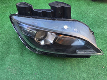 Laden Sie das Bild in den Galerie-Viewer, Frontscheinwerfer Hyundai Kona 92102J9500 Rechts Scheinwerfer Headlight SCH7019624400ik