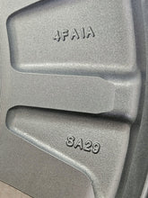 Load image into Gallery viewer, 1x Alufelge 15 Zoll 6.0" 5x114.3 45ET Schwarz Nissan Leaf Ze0 Ze1 Pulsar FEL9629242436lr