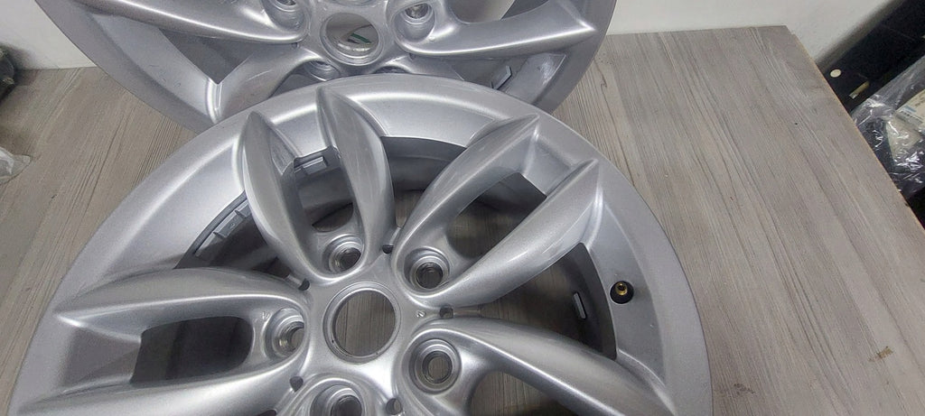 1x Alufelge 17 Zoll 7.0" 5x120 50ET Silber 9803723 Mini Countryman R60 R61