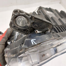 Laden Sie das Bild in den Galerie-Viewer, Frontscheinwerfer Citroën C5 III 9684845080 Xenon Rechts Scheinwerfer Headlight