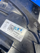 Laden Sie das Bild in den Galerie-Viewer, Frontscheinwerfer BMW F48 5A01177 Ein Stück (Rechts oder Links) Headlight