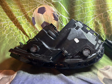 Load image into Gallery viewer, Frontscheinwerfer VW Transporter 7E1941016 7E1941015 LED Ein Satz Headlight SCH6381940255pc