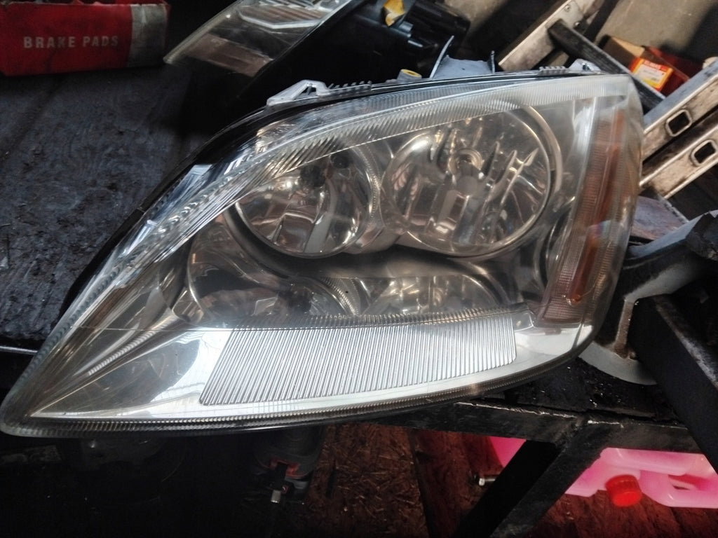 Frontscheinwerfer Ford Focus C-Max 3EEE1DD Ein Satz Scheinwerfer Headlight SCH7073987906mp