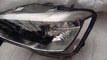 Laden Sie das Bild in den Galerie-Viewer, Frontscheinwerfer BMW F26 F25 740001704 Xenon FALSE Scheinwerfer Headlight SCH2781534846jc