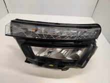 Load image into Gallery viewer, Frontscheinwerfer Skoda Kamiq 658941015 LED Ein Stück (Rechts oder Links) SCH7375042981gj