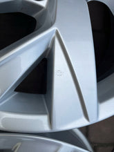 Load image into Gallery viewer, 4x Alufelge 18 Zoll 7.0" 5x114.3 43ET Glanz 5NA601025AD VW Passat Tiguan Arteon FEL8738983055ku