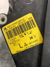 Load image into Gallery viewer, Frontscheinwerfer Mitsubishi Colt VI 8301A283 Links Scheinwerfer Headlight