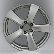 Load image into Gallery viewer, 1x Alufelge 18 Zoll 8.5&quot; 5x112 49ET Glanz Silber A2074010502 Mercedes-Benz A207