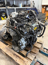 Laden Sie das Bild in den Galerie-Viewer, Motor VW Golf VIII DTR 2.0 TDI 116PS 85kW 98TKm Diesel Engine Komplett