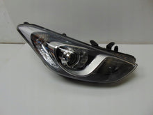 Laden Sie das Bild in den Galerie-Viewer, Frontscheinwerfer Hyundai I30 92102-A6100 Rechts Scheinwerfer Headlight SCH1311524161un