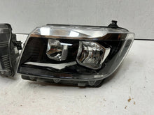 Load image into Gallery viewer, Frontscheinwerfer Man Tge Crafter 7C1941006 7C1941005 Ein Satz Headlight SCH9055721885va