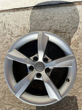 Load image into Gallery viewer, 1x Alufelge 16 Zoll 7.5&quot; 5x112 37ET Glanz Silber 4G0071496 Audi Rim Wheel