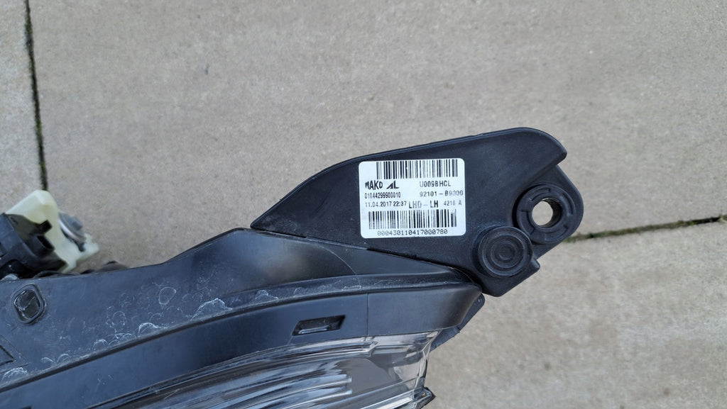 Frontscheinwerfer Hyundai I10 92101-B9300 Links Scheinwerfer Headlight