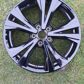 1x Alufelge 18 Zoll 7.0