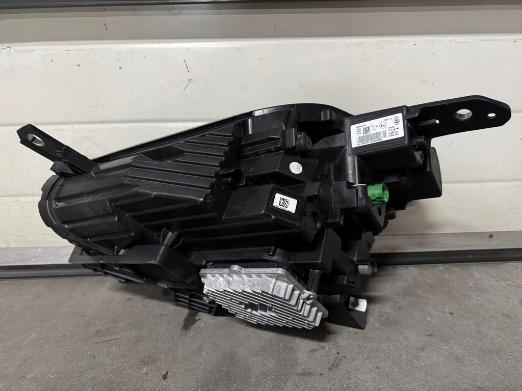 Frontscheinwerfer Maserati I 06703034730 Rechts Scheinwerfer Headlight SCH7323288964zf