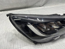 Laden Sie das Bild in den Galerie-Viewer, Frontscheinwerfer Ford Focus NX7B-13E014-CD Full LED Rechts Headlight SCH9070432847lt