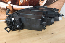 Laden Sie das Bild in den Galerie-Viewer, Frontscheinwerfer VW Passat 3J1941005 LED Ein Stück (Rechts oder Links) SCH5782953145zh