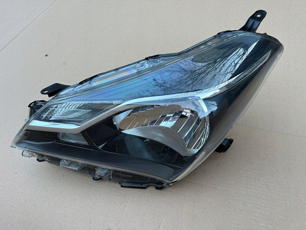 Frontscheinwerfer Toyota Yaris Links Scheinwerfer Headlight