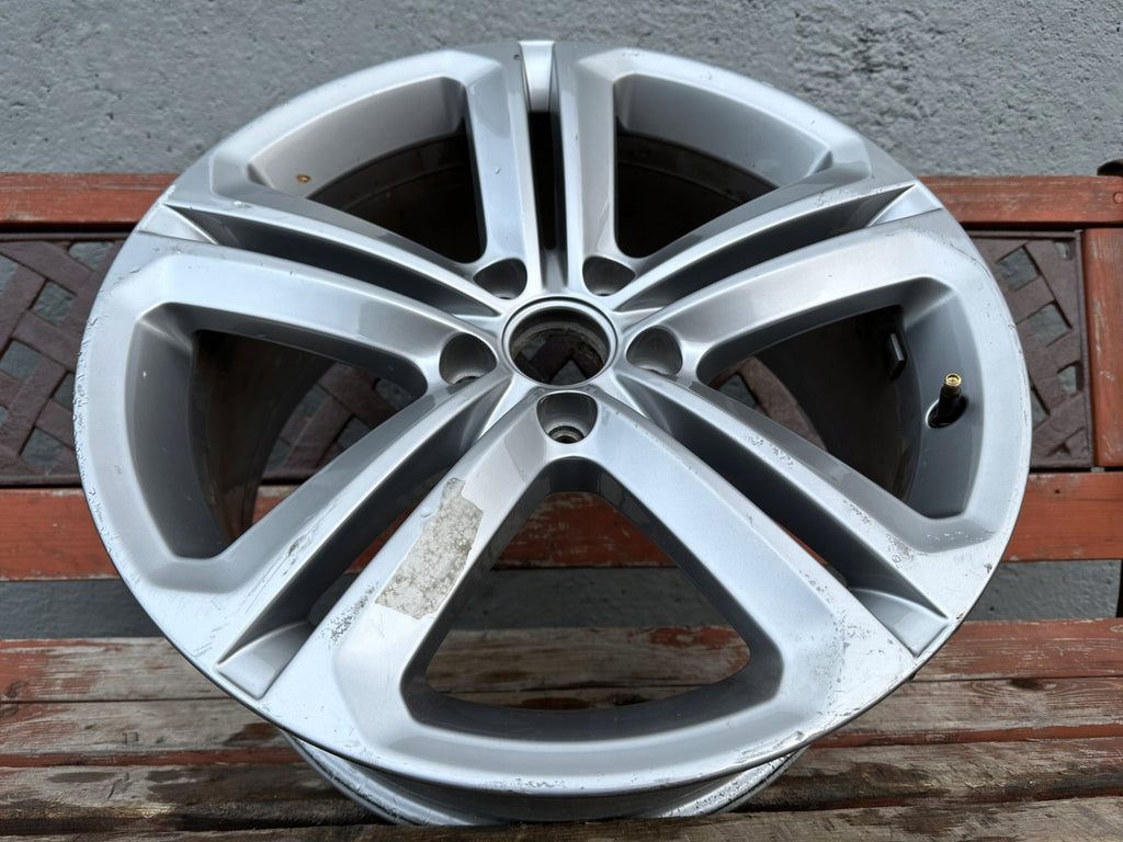 1x Alufelge 18 Zoll 8.0" 5x112 44ET Glanz Silber 3AA601025N VW Passat Rim Wheel FEL3537632506ki