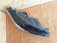 Laden Sie das Bild in den Galerie-Viewer, Frontscheinwerfer VW Golf VIII 5H1941060R Full LED Rechts Scheinwerfer Headlight SCH9612391028ov