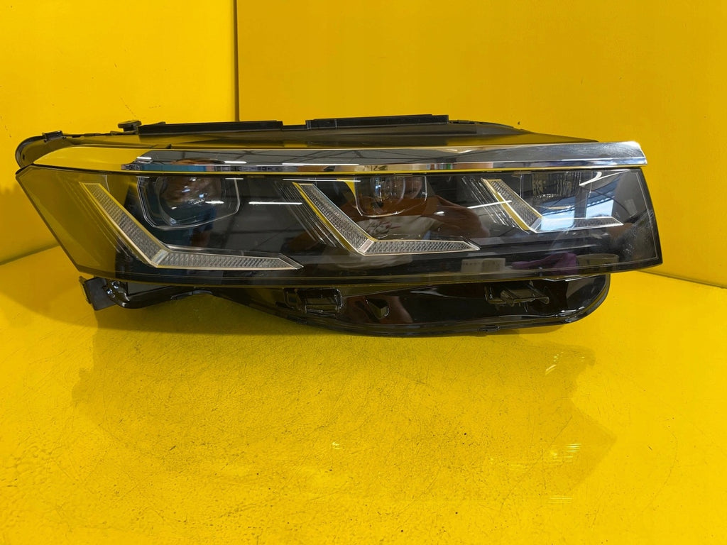 Frontscheinwerfer VW Touareg 761941082 LED Rechts Scheinwerfer Headlight