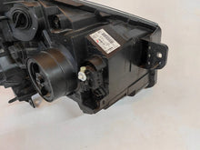 Load image into Gallery viewer, Frontscheinwerfer Opel Vivaro Trafic 260605173R Links Scheinwerfer Headlight