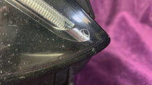Laden Sie das Bild in den Galerie-Viewer, Frontscheinwerfer Mercedes-Benz W205 A2059069401 LED Rechts oder Links SCH8203876082ht