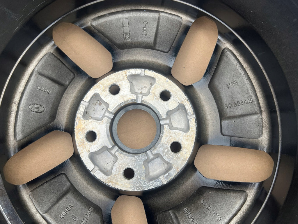 1x Alufelge 16 Zoll 6.5" 5x114.3 52910-CM100-422 Hyundai Kona Rim Wheel