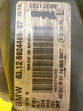 Laden Sie das Bild in den Galerie-Viewer, Frontscheinwerfer BMW 1 E81 E82 E87 6924489-07 Xenon Rechts oder Links SCH1912354902tq