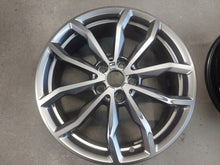 Laden Sie das Bild in den Galerie-Viewer, 1x Alufelge 18 Zoll 6.5" 5x112 41ET Glanz Grau 6877550 BMW F39 X1 F48 Rim Wheel FEL3049116391of
