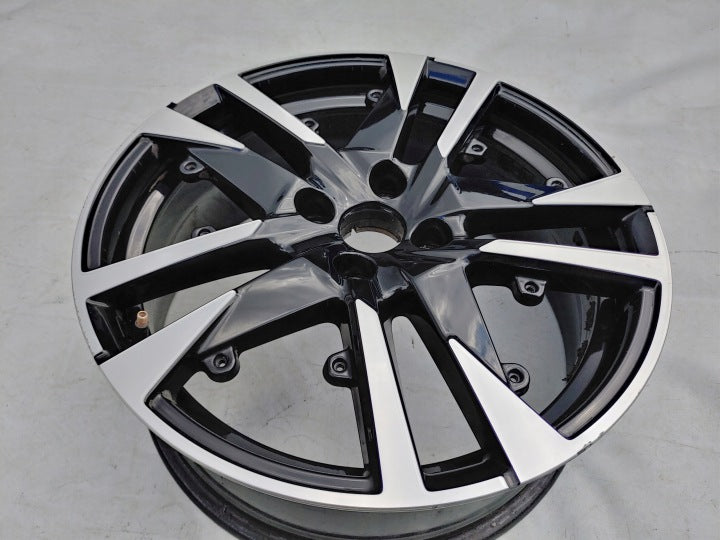 1x Alufelge 18 Zoll 7.0" 4x108 35ET 9828186880 Peugeot 2008 Ii Rim Wheel FEL5892231412py