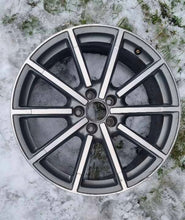 Load image into Gallery viewer, 1x Alufelge 19 Zoll 4G9601025J Audi A6 Allroad C7 Rim Wheel