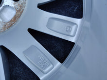 Load image into Gallery viewer, 1x Alufelge 17 Zoll 7.0" 5x112 40ET Glanz Silber 3V0601025C Skoda Superb Iii FEL6822601122sw