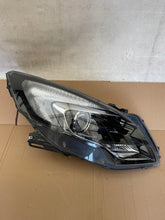 Laden Sie das Bild in den Galerie-Viewer, Frontscheinwerfer Opel Zafira C 39009022RH 39009021LH Rechts Headlight