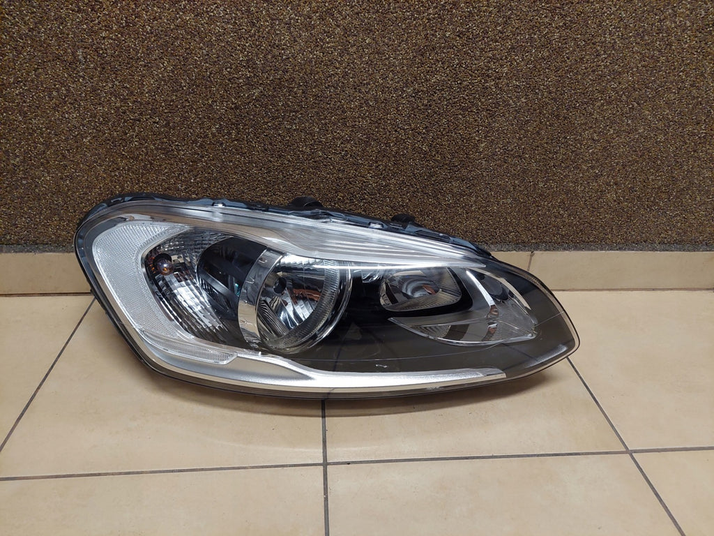Frontscheinwerfer Volvo Xc60 31420266 Rechts Scheinwerfer Headlight SCH8263087025wi