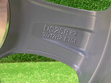 Load image into Gallery viewer, 1x Alufelge 17 Zoll 7.0" 5x112 51ET A4474014800 Mercedes-Benz Vito W447 FEL3208555375mz
