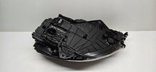 Laden Sie das Bild in den Galerie-Viewer, Frontscheinwerfer Porsche Macan 95b 95B941029GF Xenon Links Headlight SCH6050389569yf