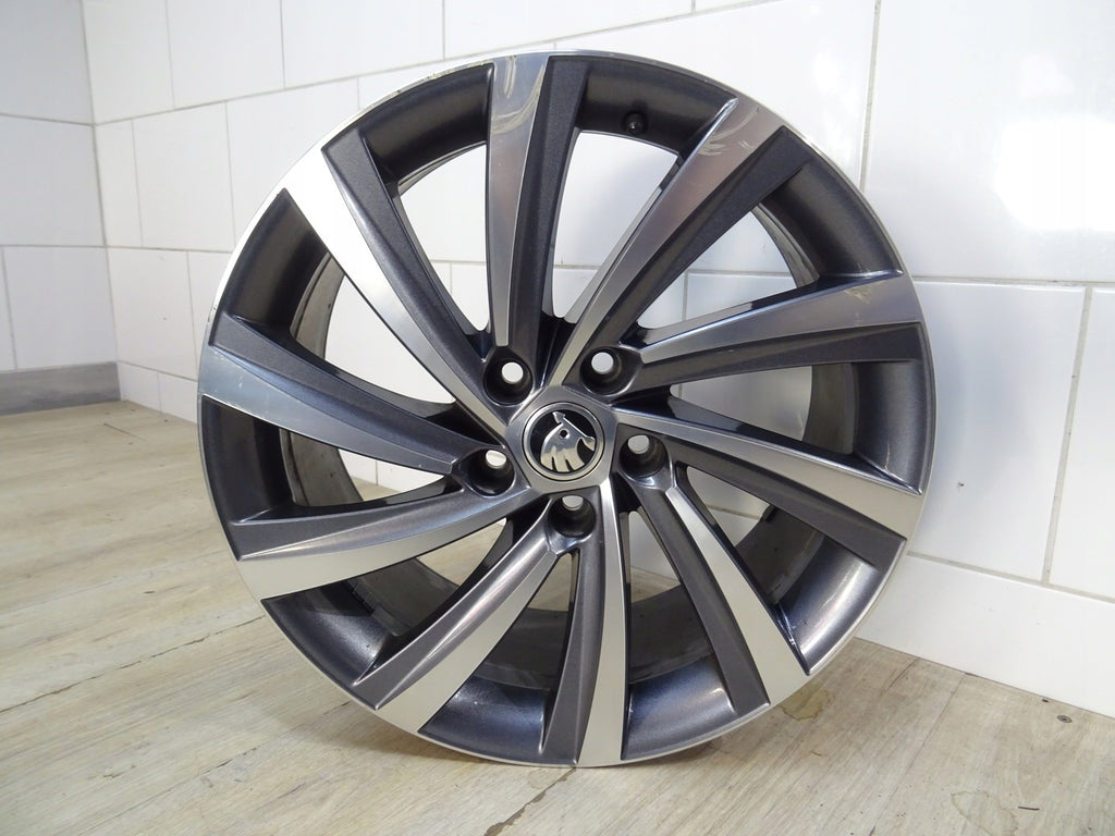 1x Alufelge 18 Zoll 7.5" 5x112 48ET 5E3601025H Skoda Octavia Rim Wheel