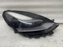 Laden Sie das Bild in den Galerie-Viewer, Frontscheinwerfer Tesla Model 3 1514953-00-D Full LED Rechts Headlight
