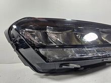 Laden Sie das Bild in den Galerie-Viewer, Frontscheinwerfer Skoda Fabia IV 6VB941016 LED Rechts Scheinwerfer Headlight SCH9578789131sl