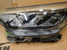 Laden Sie das Bild in den Galerie-Viewer, Frontscheinwerfer Toyota C-Hr 81150-F4180-00 Links Scheinwerfer Headlight SCH8850407731wd