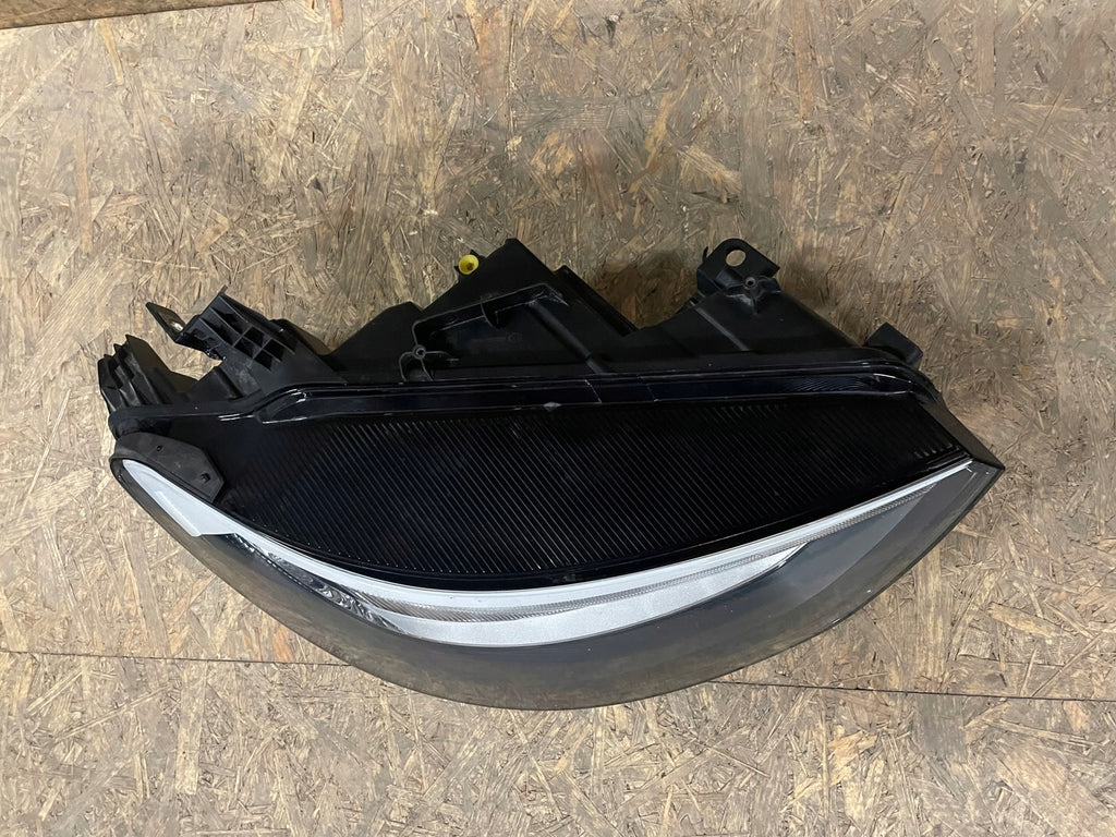 Frontscheinwerfer VW 10B941006A LED Rechts Scheinwerfer Headlight SCH7385430137sz