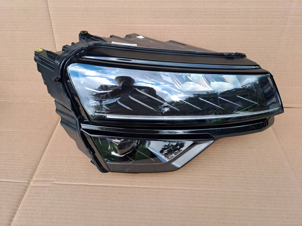 Frontscheinwerfer Skoda Karoq 57B941016D Rechts Scheinwerfer Headlight SCH7614806183rk