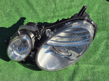 Laden Sie das Bild in den Galerie-Viewer, Frontscheinwerfer Mercedes-Benz W211 Bi-Xenon Links Scheinwerfer Headlight SCH8805518564uw