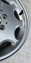 Laden Sie das Bild in den Galerie-Viewer, 1x Alufelge 15 Zoll 7.0&quot; 5x112 A2024010502 Mercedes-Benz Rim Wheel