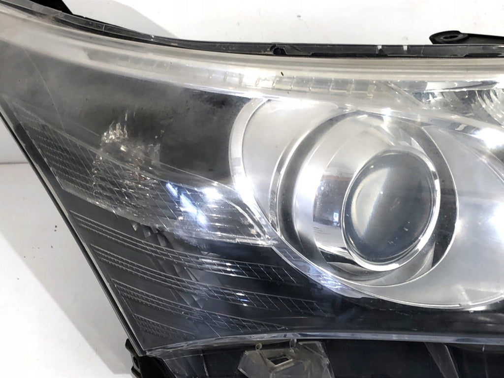 Frontscheinwerfer Toyota Avensis AEH296HR- Ein Stück (Rechts oder Links)