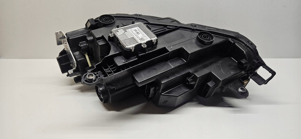 Frontscheinwerfer Skoda Superb 3P1941016 LED Rechts Scheinwerfer Headlight SCH8685149174ea